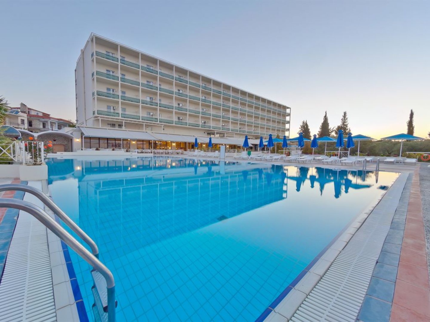 Bomo Palmariva Beach hotel Atina